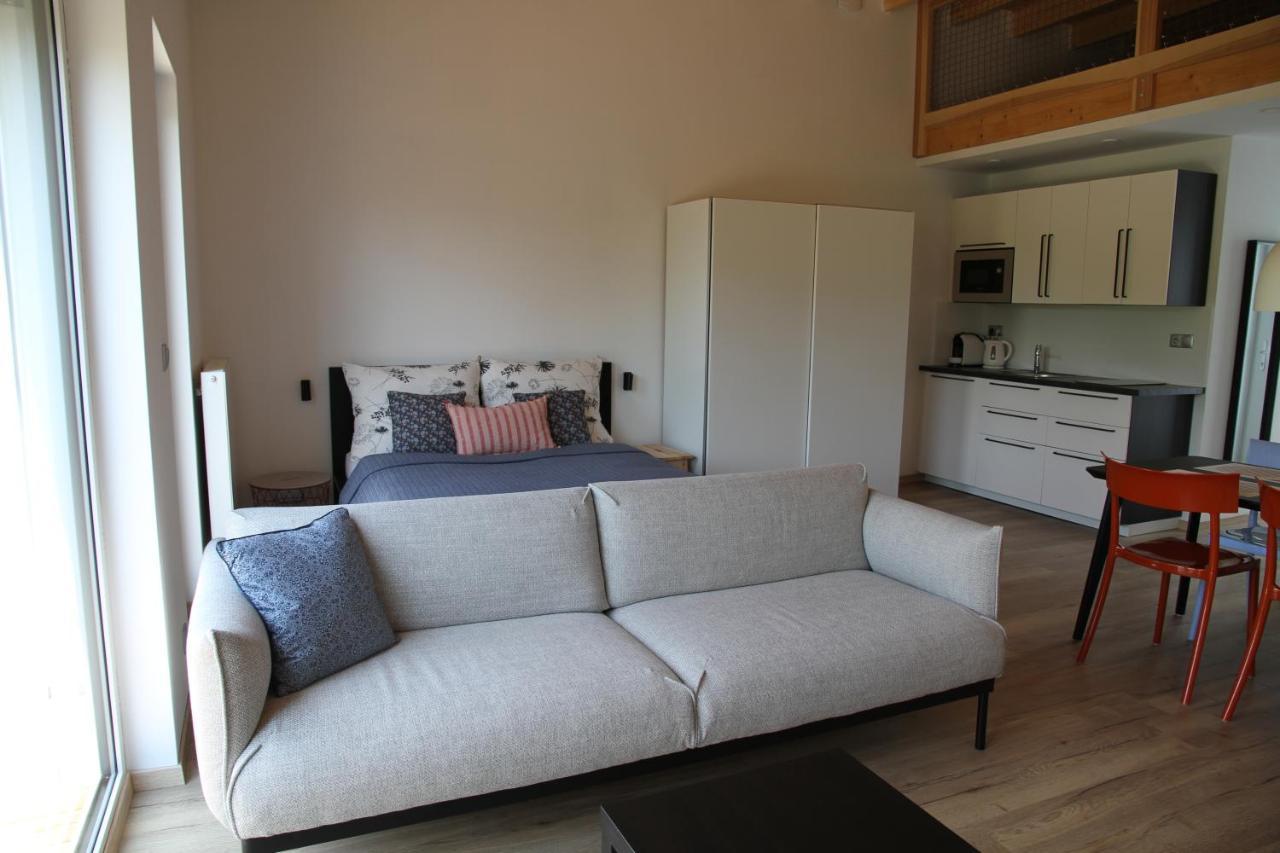Apartmany Hluboka Nad Vltavou S Vyhledem Na Zamek Esterno foto